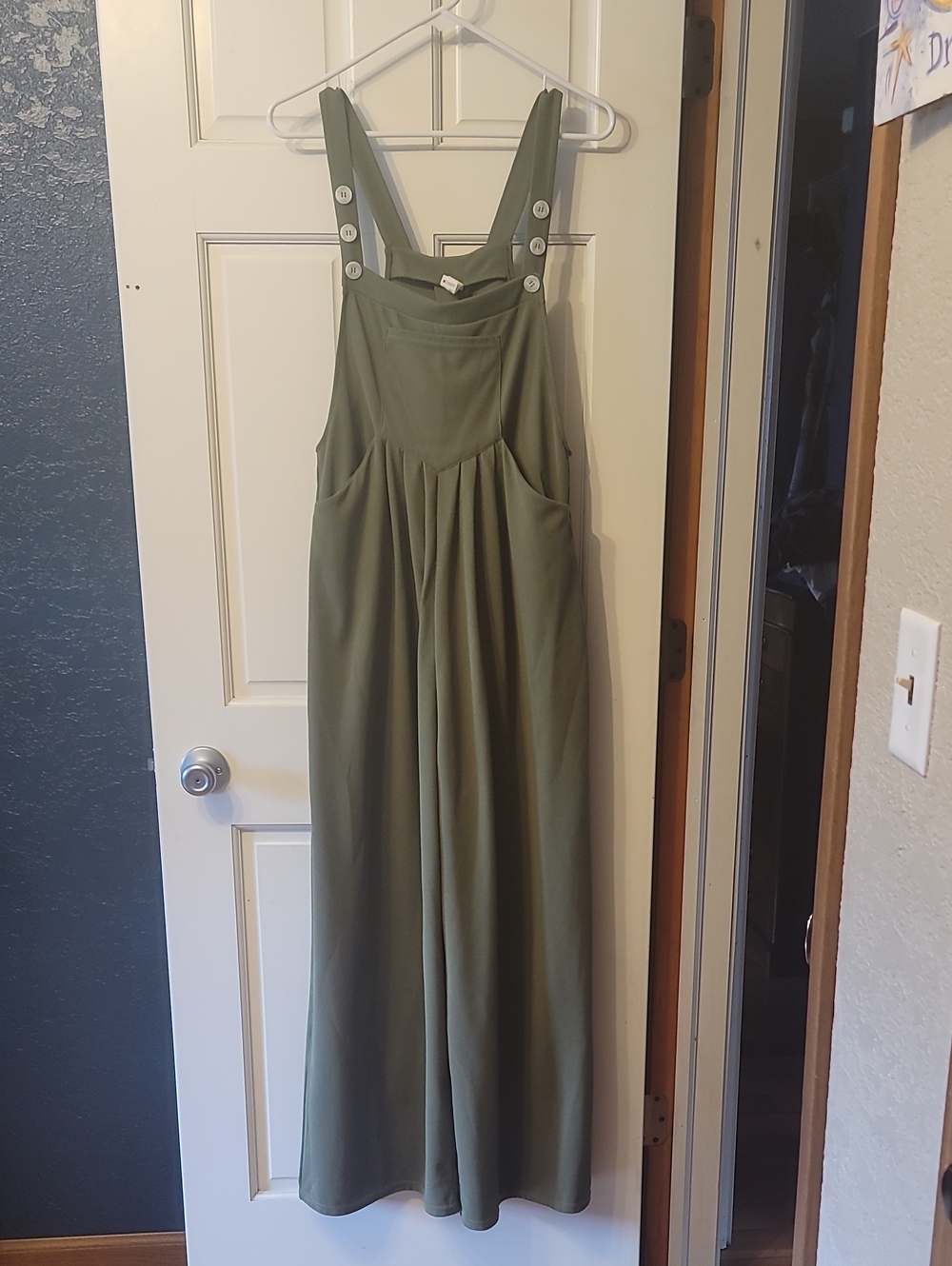 HALARA Olive Green Wide-Leg Jumpsuit Dress with Button Straps